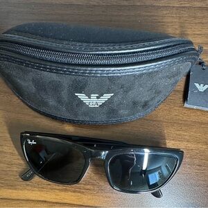 Ray-Ban Sunglasses Original Wayfarer Black Frame Black Lenses Case is Armani